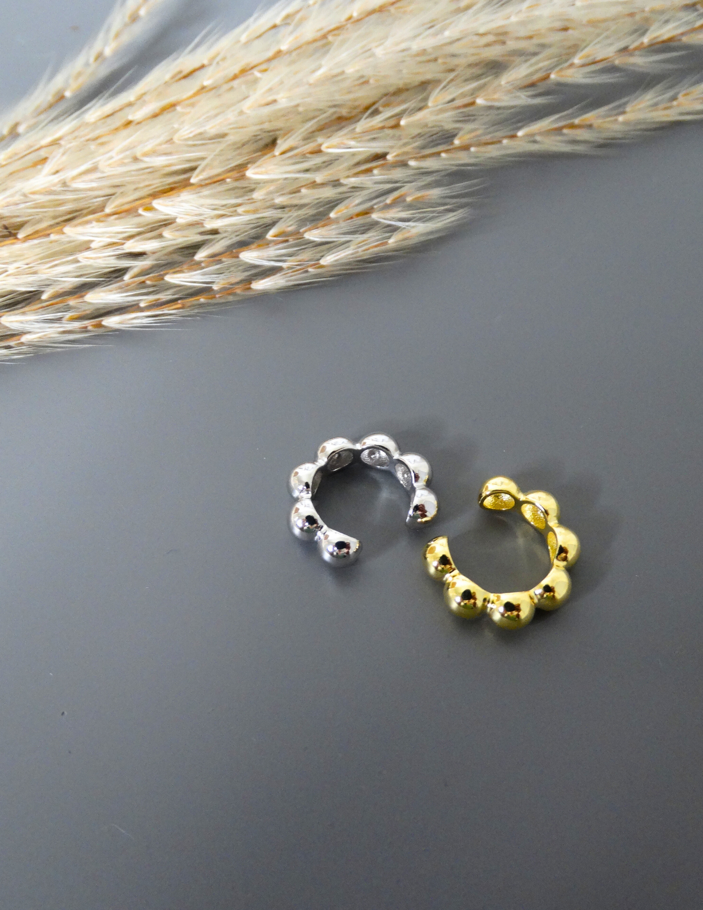 Sphere Earcuff earring